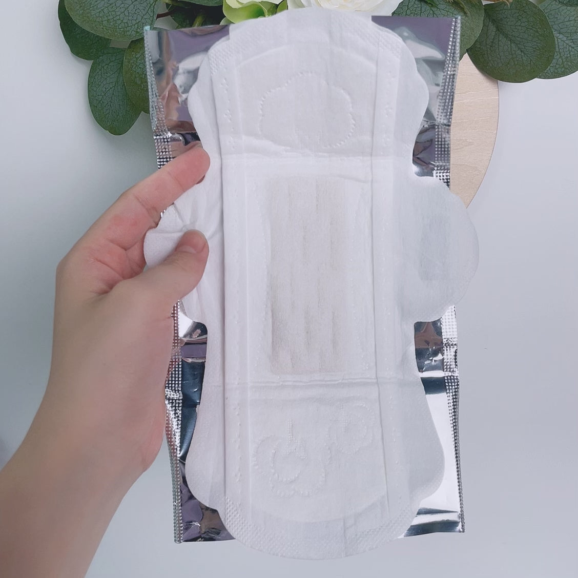 Compresas sanitarias desechables de superabsorción con protector de fugas 3D